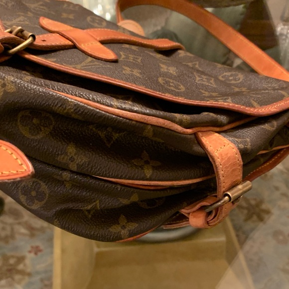 Louis Vuitton Monogram Brown Messenger Bag - Picture 3 of 6